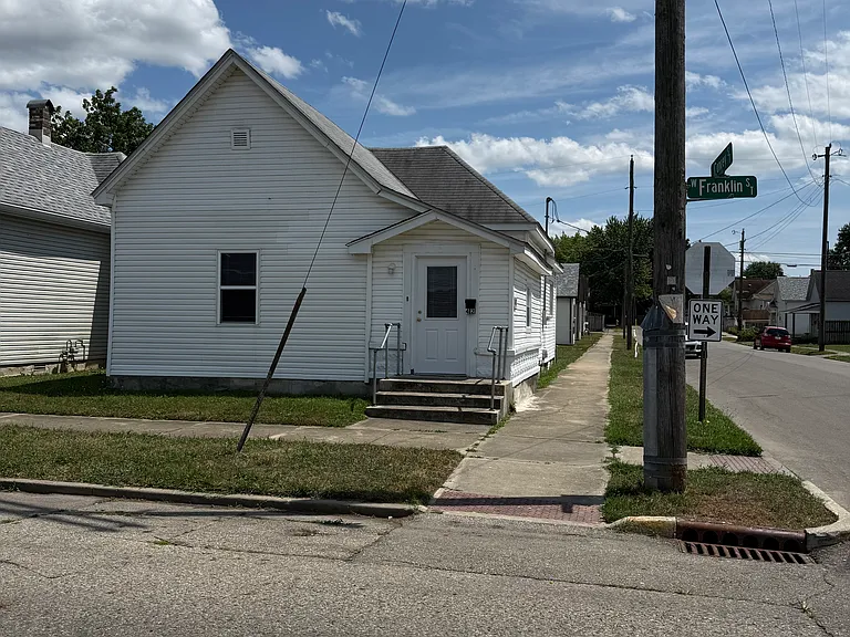 42 Conrey St — Photo 1