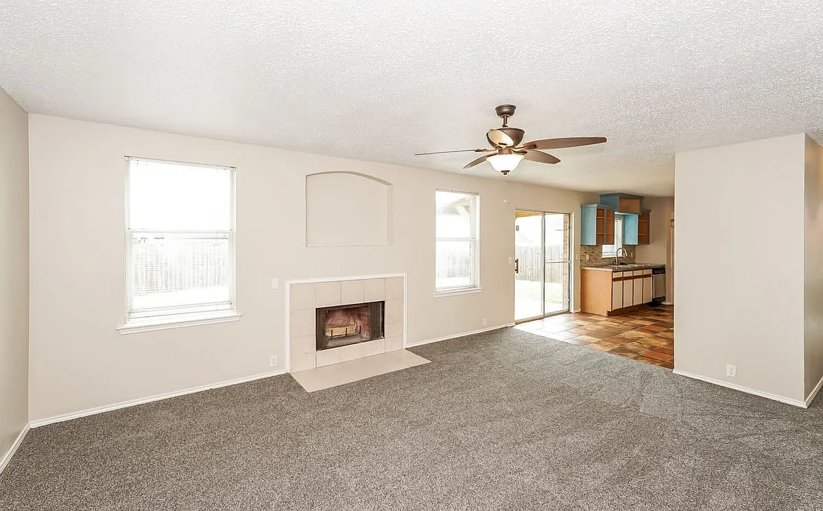 407 Harvard Drive Glenn Heights TX 75154 — Photo 4