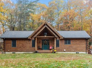 34 Simond Hill Rd, Hubbardston, MA 01452