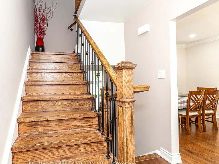 350 Camelot Ct #38 — Photo 21