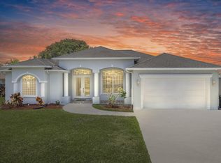 2267 SE Heathwood Cir, Port Saint Lucie, FL 34952