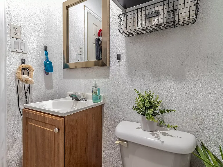 626 Wren Ave — Photo 14
