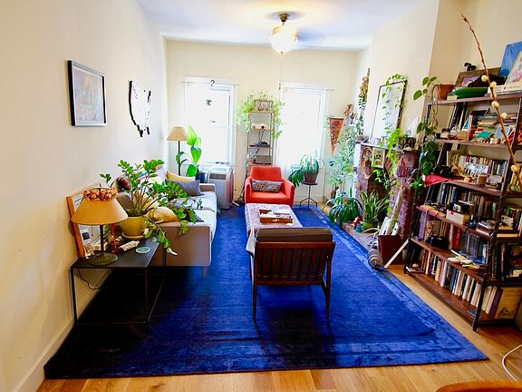 4th image of 186 Nassau Ave #2L