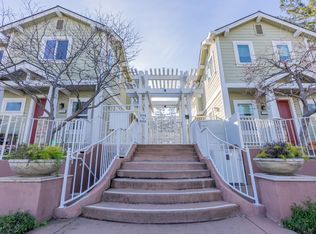 1118 Boranda Ave, Mountain View, CA 94040