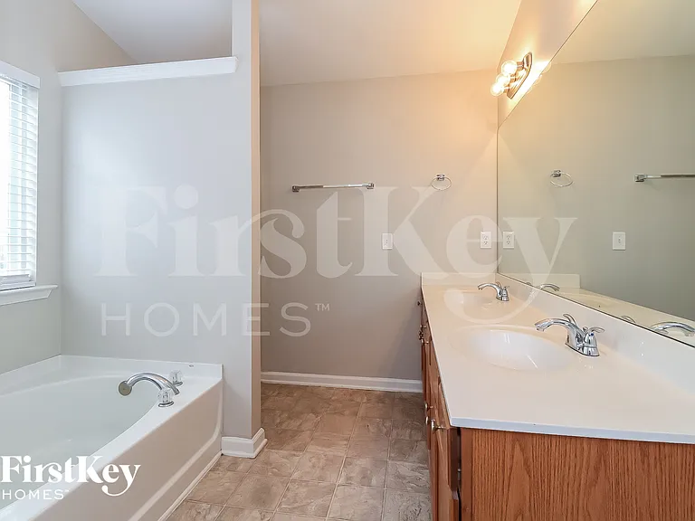 314 Tuggle Ct — Photo 17