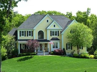 21 Olde Coach Rd, North Reading, MA 01864