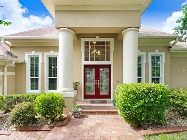 2433 Fox Forest Dr, Lutz, FL 33549