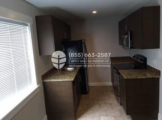 526 17th Ave E APT 6, Seattle, WA 98112