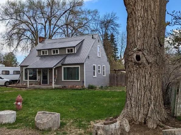 145 S Roanoke Ave, Hines, OR 97738