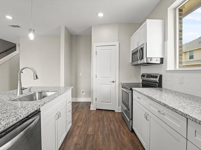 3600 Aaron Pl — Photo 11