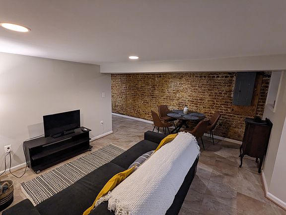 4th image of 137 Randolph Pl NW