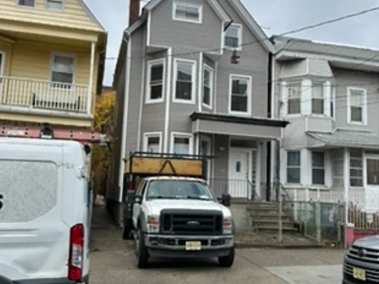 286 Summer Ave #2 — Photo 16