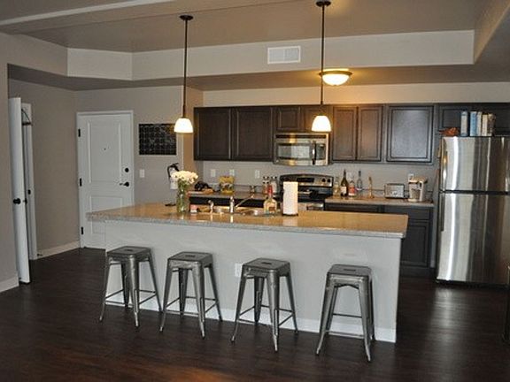 5th image of 3526 Eastbrook St #3556