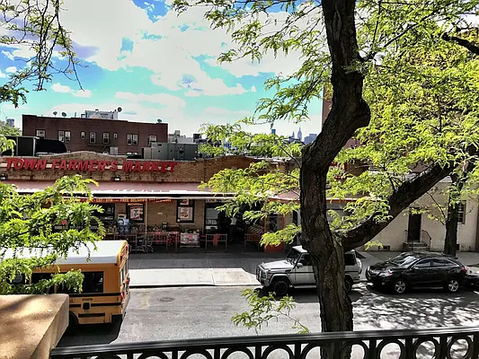 Rented by NY Space Finders Inc. | media 45