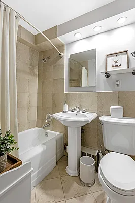 Rented by Compass | media 6