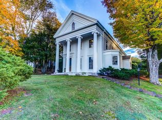 35 W Main St, Hopkinton, MA 01748