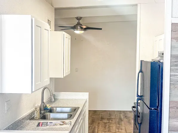 6243 N 48th Ave, Glendale, AZ