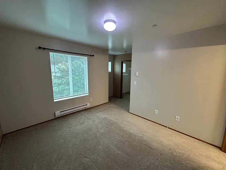 1426 Grant Ave — Photo 15