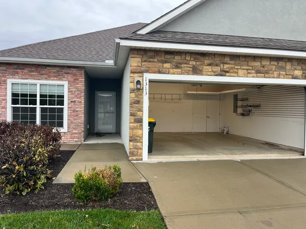 1313 S 3rd St E, Louisburg, KS 66053
