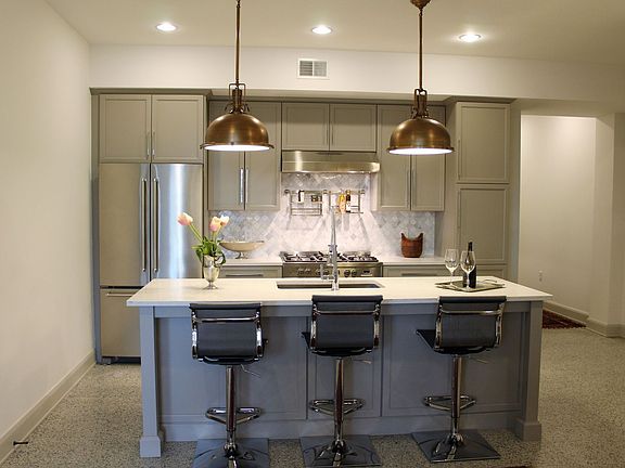 3rd image of 9 Buttles Ave APT 303