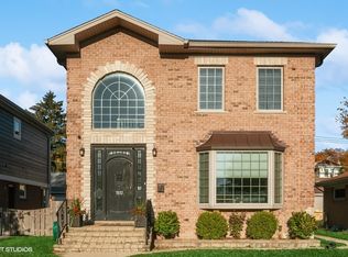 7832 Babb Ave, Skokie, IL
