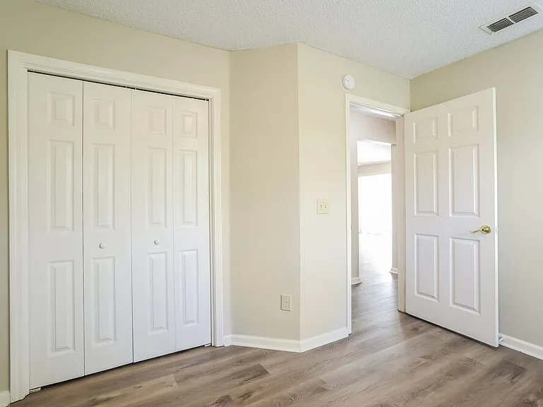 3183 Olde Sutton Parke Dr — Photo 12