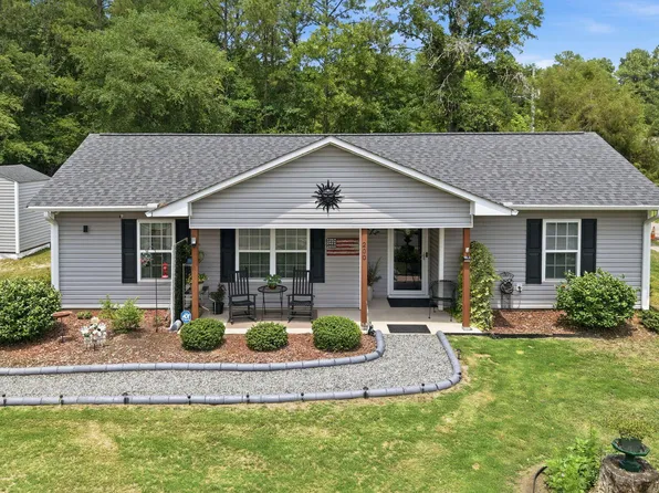 200 Alan Charles Way, Aberdeen, NC 28315