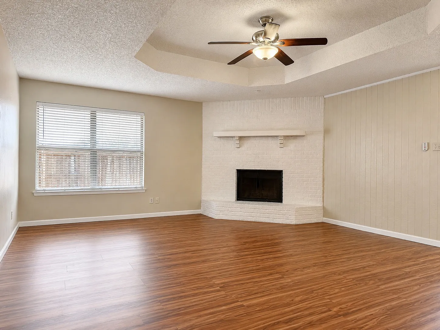 3 bed, 1375 sqft, $2,050 — Photo 4