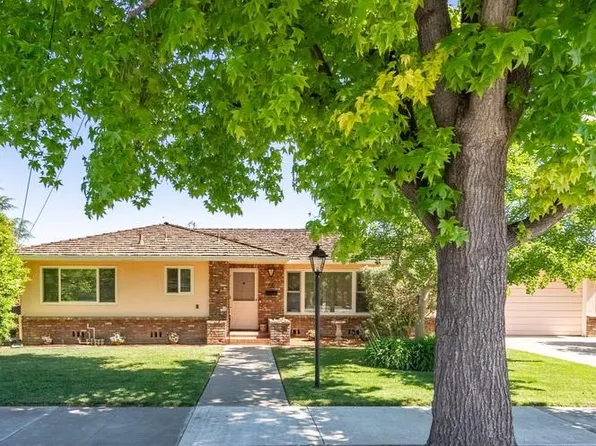 56 Henry St, Hollister, CA 95023