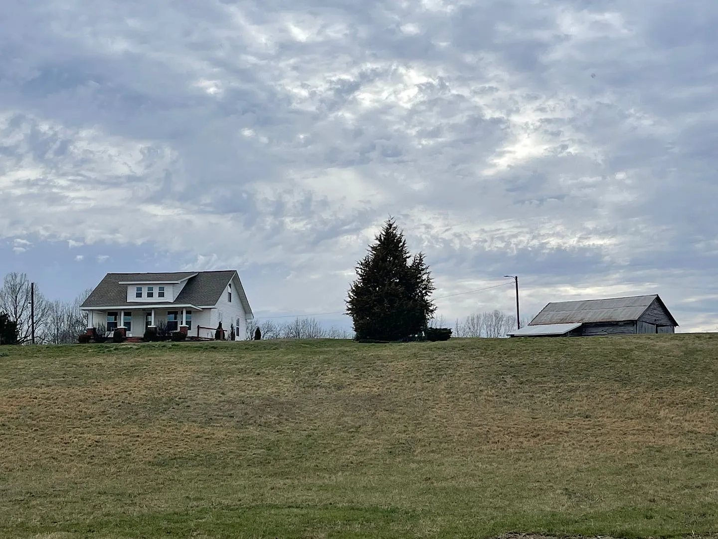 Farm House in Kuttawa — Photo 2