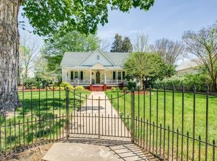 854 N Main St, Mocksville, NC 27028