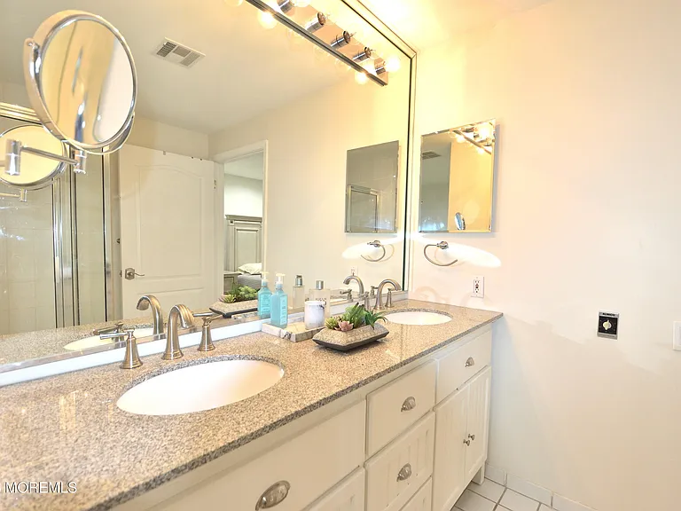 525 Ocean Blvd #106 — Photo 23