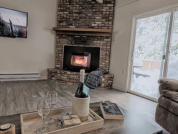 4th image of 321 Ski Way #72