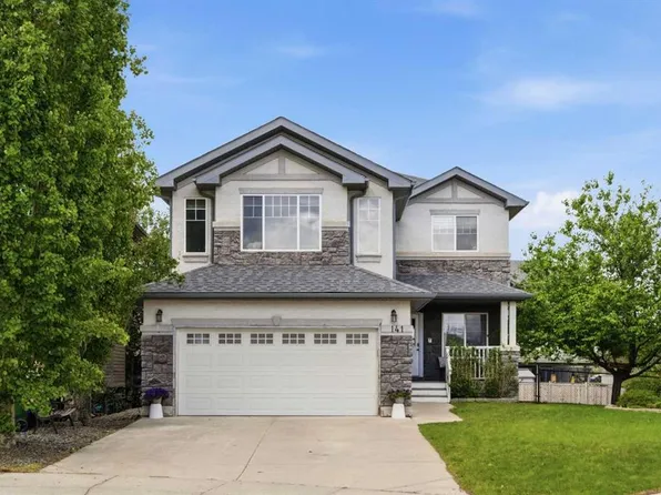 141 S Panamount Grn NW, Calgary, AB T3K 5R7
