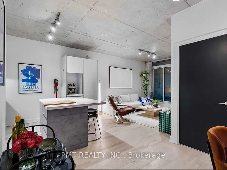 20 Gladstone Ave #201 — Photo 5
