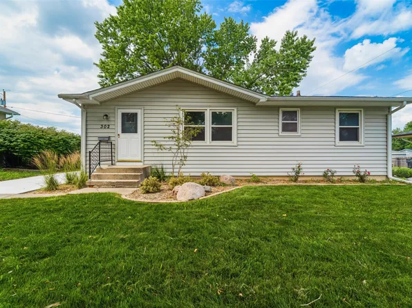 302 NE 6th St, Ankeny, IA 50021