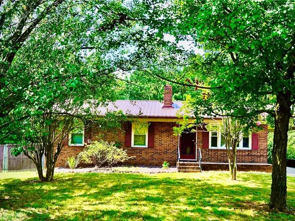 466 Denton Rd, Denton, NC 27239