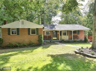 8933 Falling Creek Ct, Annandale, VA 22003