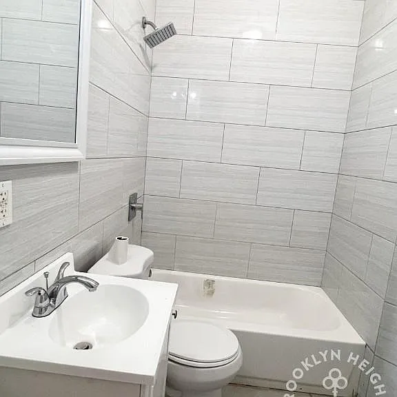 546 Chauncey St #2 — Photo 11