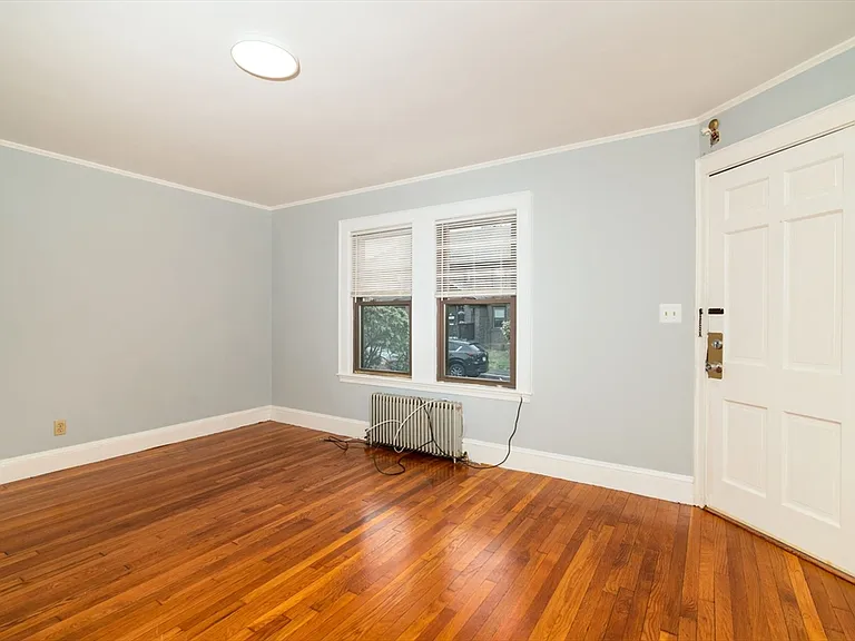 4 Weston Ave #2 — Photo 6