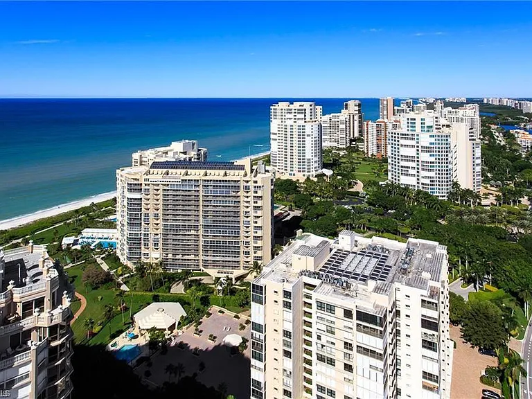 4041 Gulf Shore Blvd N #1204 — Photo 2