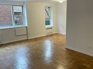 34-43 Crescent St #1N, Astoria, NY 11106