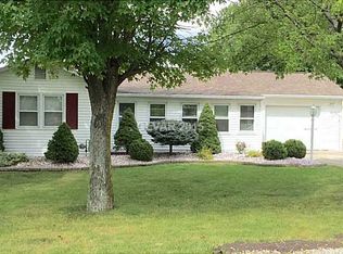 26567 Slusser Dr, Defiance, OH 43512