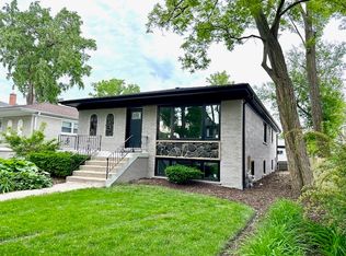 215 N Chester Ave, Park Ridge, IL 60068