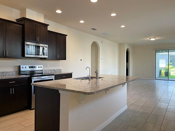 5th image of 15947 Moonlight Bay St
