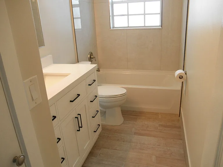 1154 W Camino Real — Photo 28
