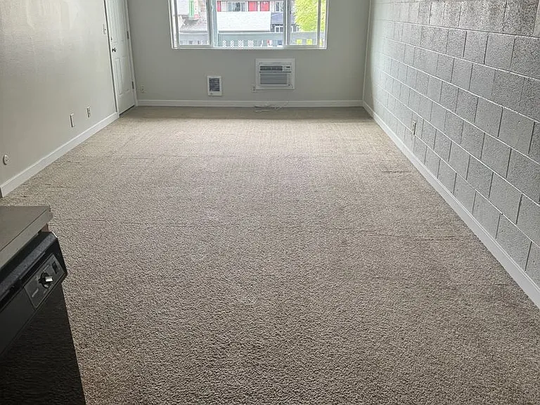 335 SW 4th St — Photo 30