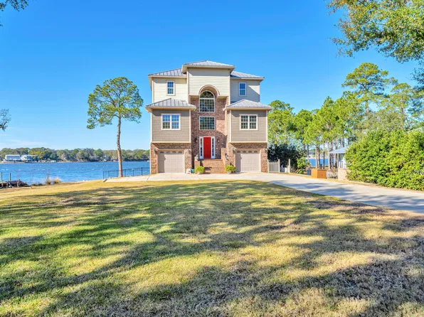 1027 Christy Dr, Niceville, FL 32578