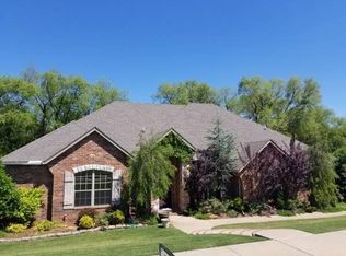 4604 Mackenzie Dr, Moore, OK 73160