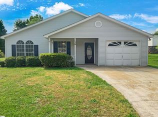 106 Spruce Ave, Greer, SC 29651